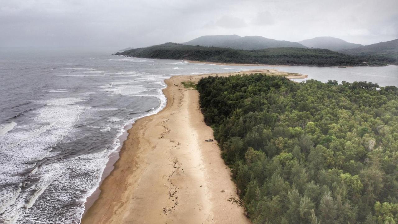 Blue Lagoon Beach Resort Gokarna  Exterior photo